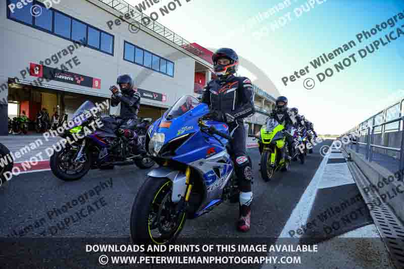 cadwell no limits trackday;cadwell park;cadwell park photographs;cadwell trackday photographs;enduro digital images;event digital images;eventdigitalimages;navarra;no limits trackdays;peter wileman photography;racing digital images;trackday digital images;trackday photos